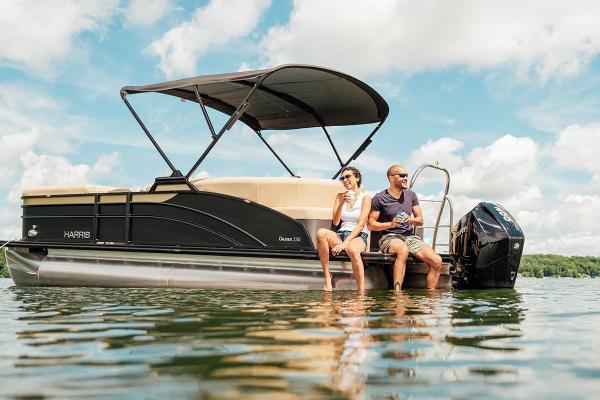 Harris Pontoon Boat rentals at Wawautosa Marina